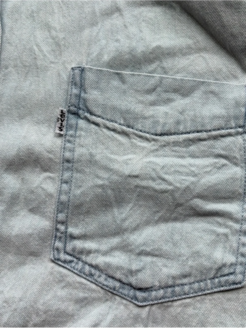 One Levi’s Pocket Standard Fit Oxford Shirt Light Blue XXL